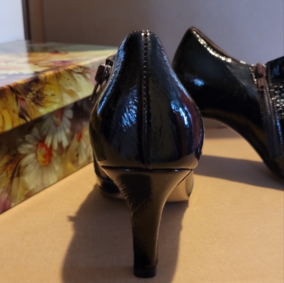 Linea Verde For Elio Size 37 Ladies ITALIAN LEATHER Maroon  Coda Heels Booties - Picture 4 of 16